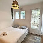 Apartamento 047- T2 Proche Mbs, 4pers, Wifi, Parking, Jardinet