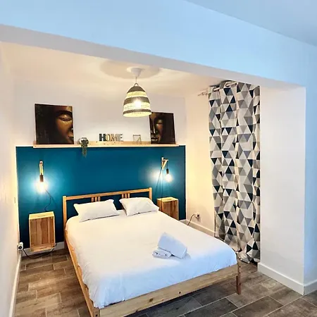 047- T2 Proche Mbs, 4pers, Wifi, Parking, Jardinet Apartment