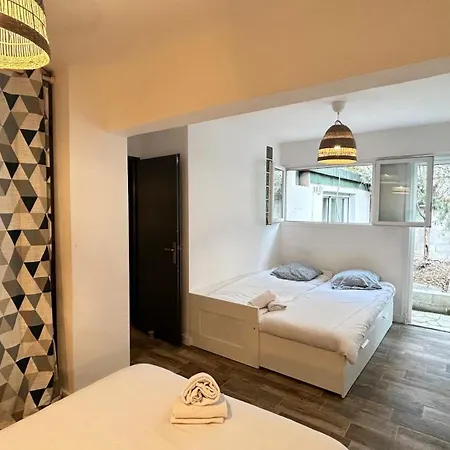 047- T2 Proche Mbs, 4pers, Wifi, Parking, Jardinet
